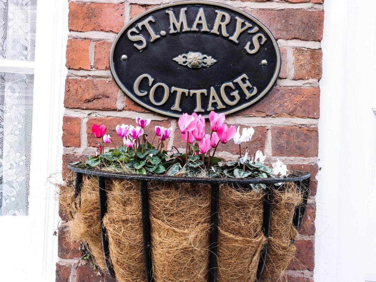 St Mary'S Cottage Scarborough Exterior photo